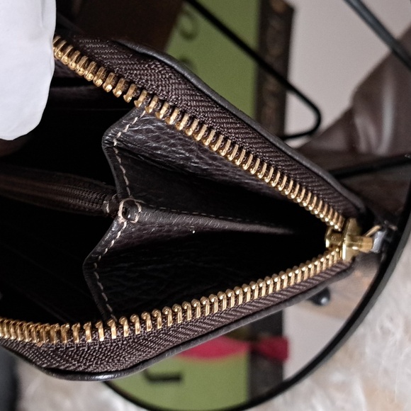 Gucci Vintage Metallic Zip Wallet EUC - Picture 14 of 16
